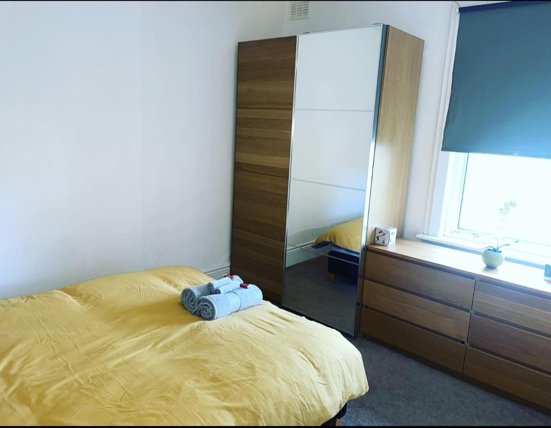 Luxury 1-Bed Apartment With Stunning City Views Perfect For Short Stays In لندن المظهر الخارجي الصورة