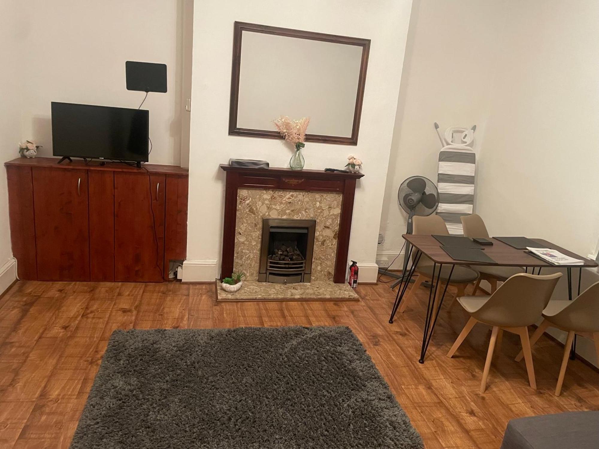 Luxury 1-Bed Apartment With Stunning City Views Perfect For Short Stays In لندن المظهر الخارجي الصورة